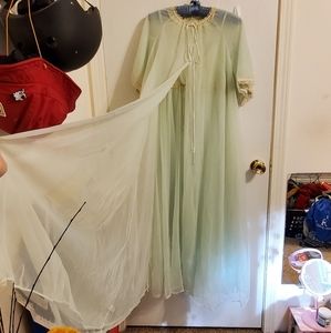 Vintage nightgown set